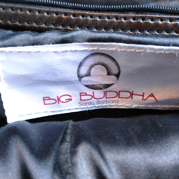 Elegant Black Floral Handbag - Picture 3 of 6